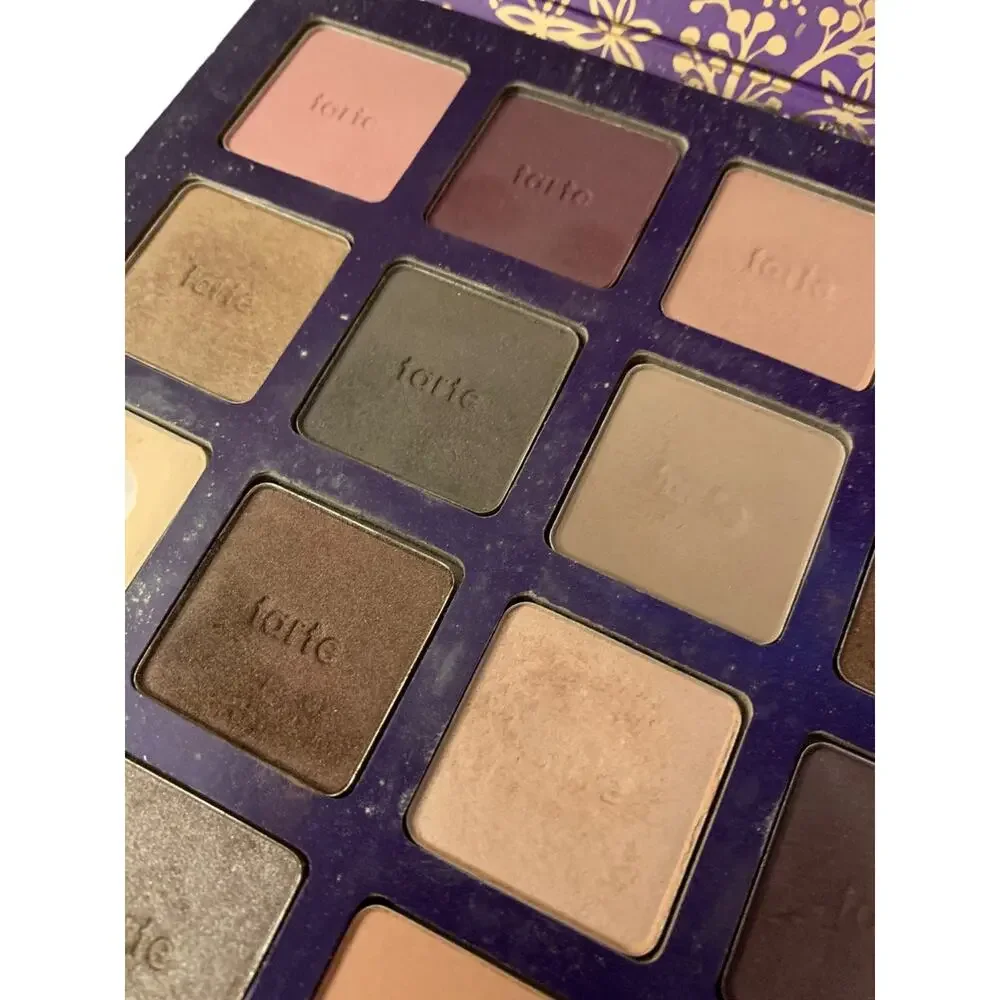 20 Shade HIGH PERFORMANCE NATURALS EYESHADOW PALETTE by‎ TARTE